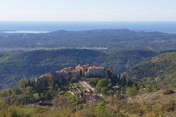 Préalpes d'Azur _ vue sur gourdon