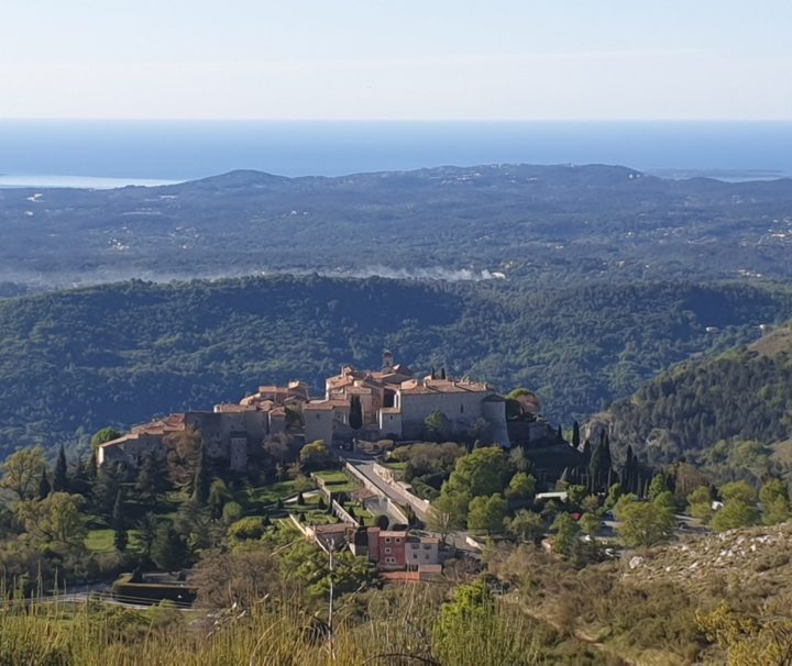 Préalpes d'Azur _ vue sur gourdon